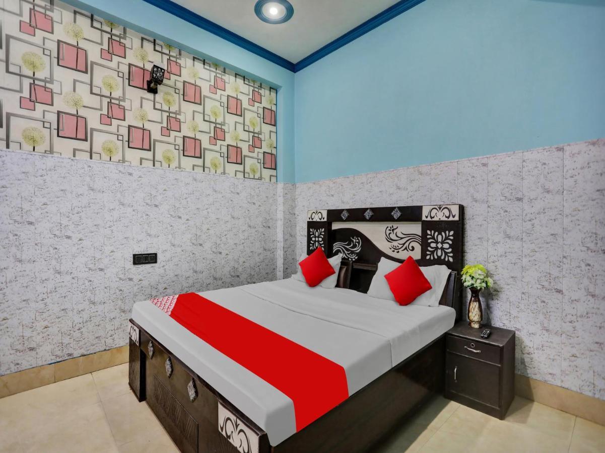 קאנפור Chaya Hotel And Banquet Hall מראה חיצוני תמונה
