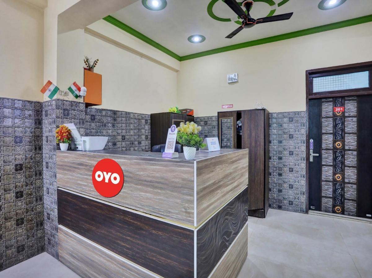 קאנפור Chaya Hotel And Banquet Hall מראה חיצוני תמונה