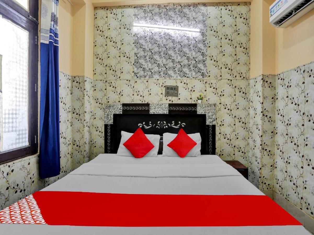 קאנפור Chaya Hotel And Banquet Hall מראה חיצוני תמונה