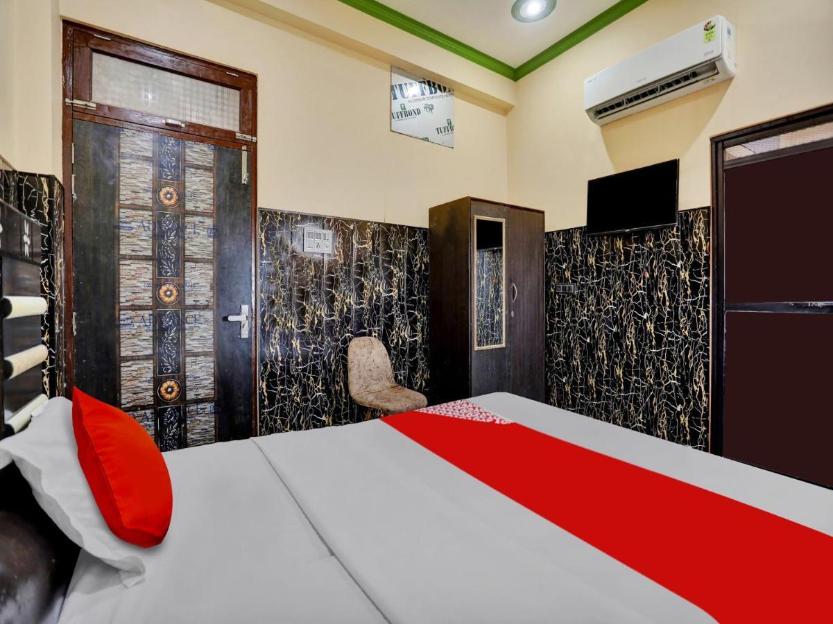 קאנפור Chaya Hotel And Banquet Hall מראה חיצוני תמונה